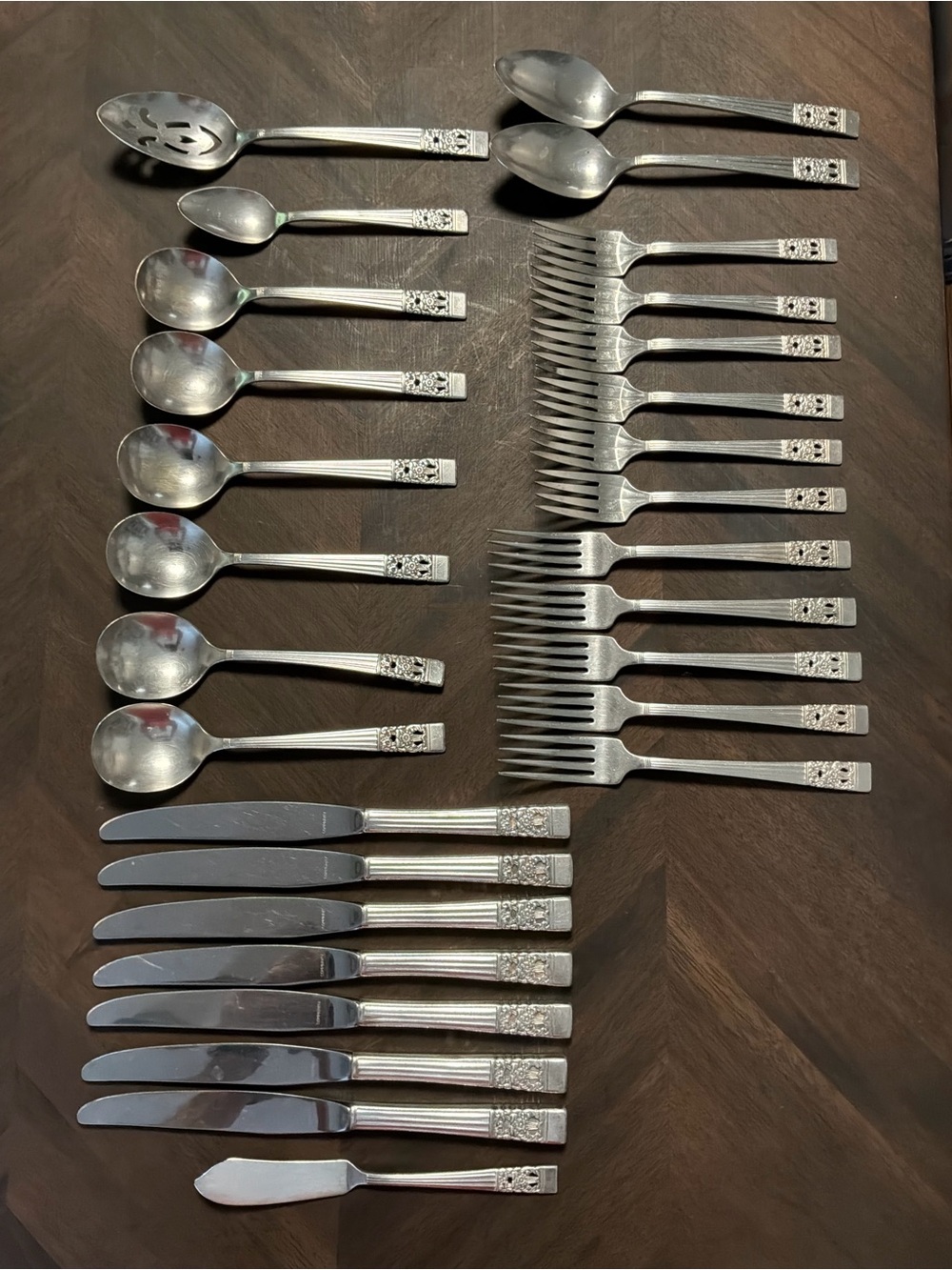 Oneida Community "Coronation" Silver Plate 1936 Flatware 29 pcs